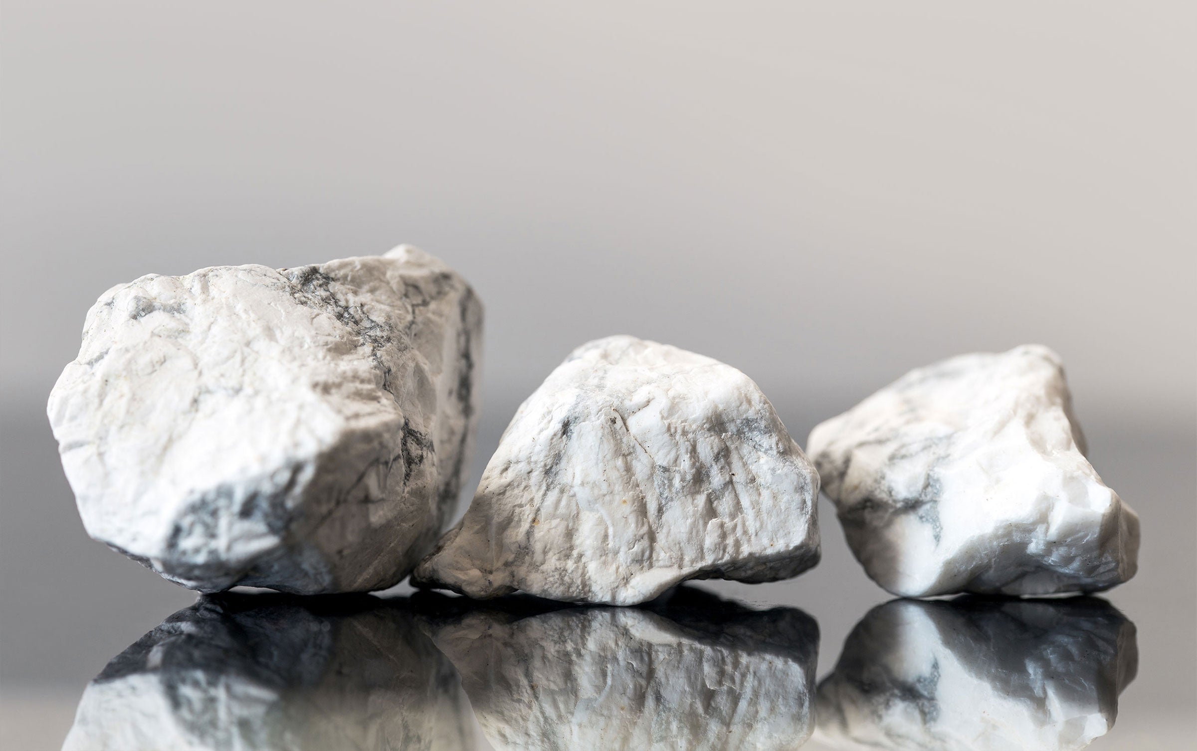 Howlite Calming Stone White Grey Veining Anxiety Relief Crystal