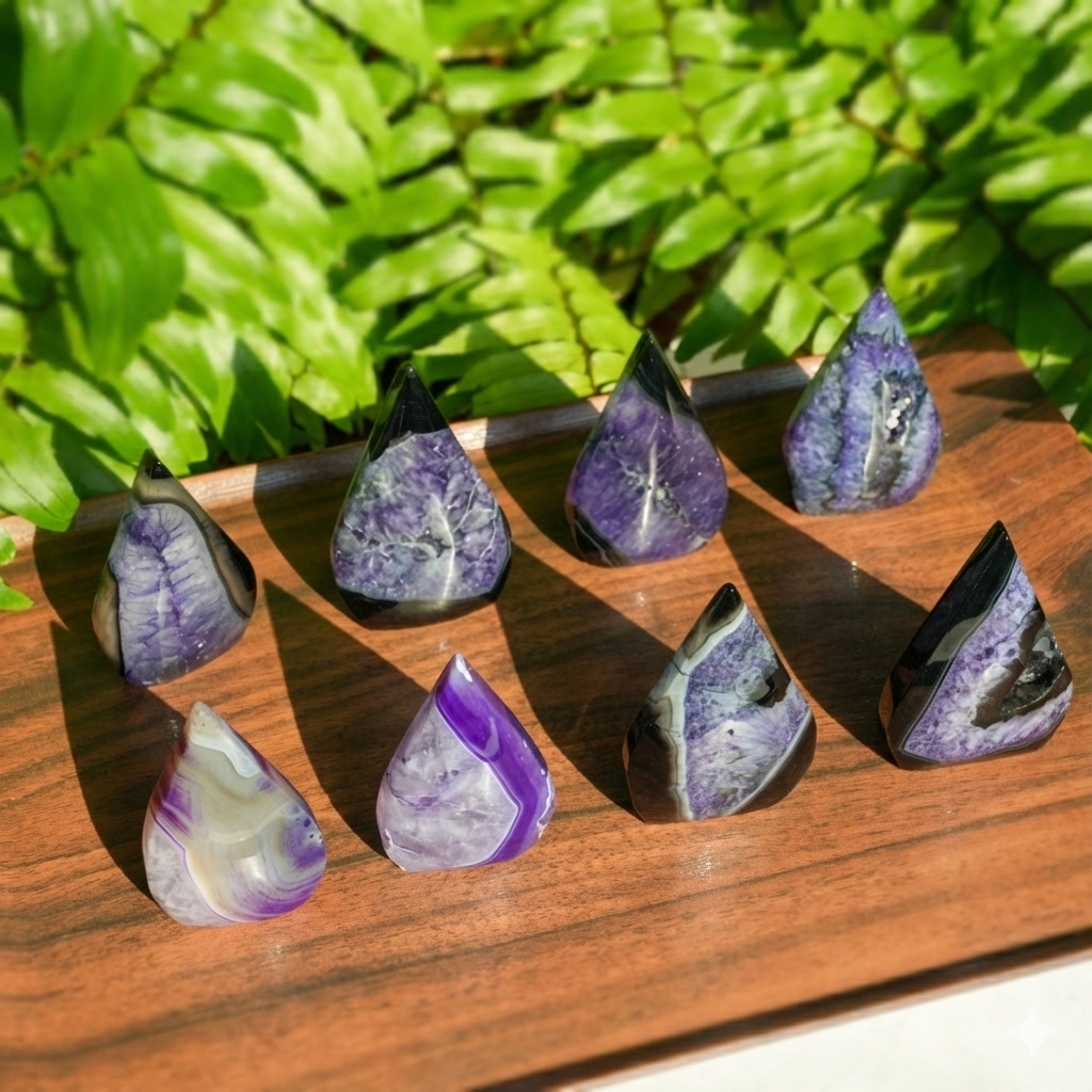 Black and Purple Sardonyx Ornament