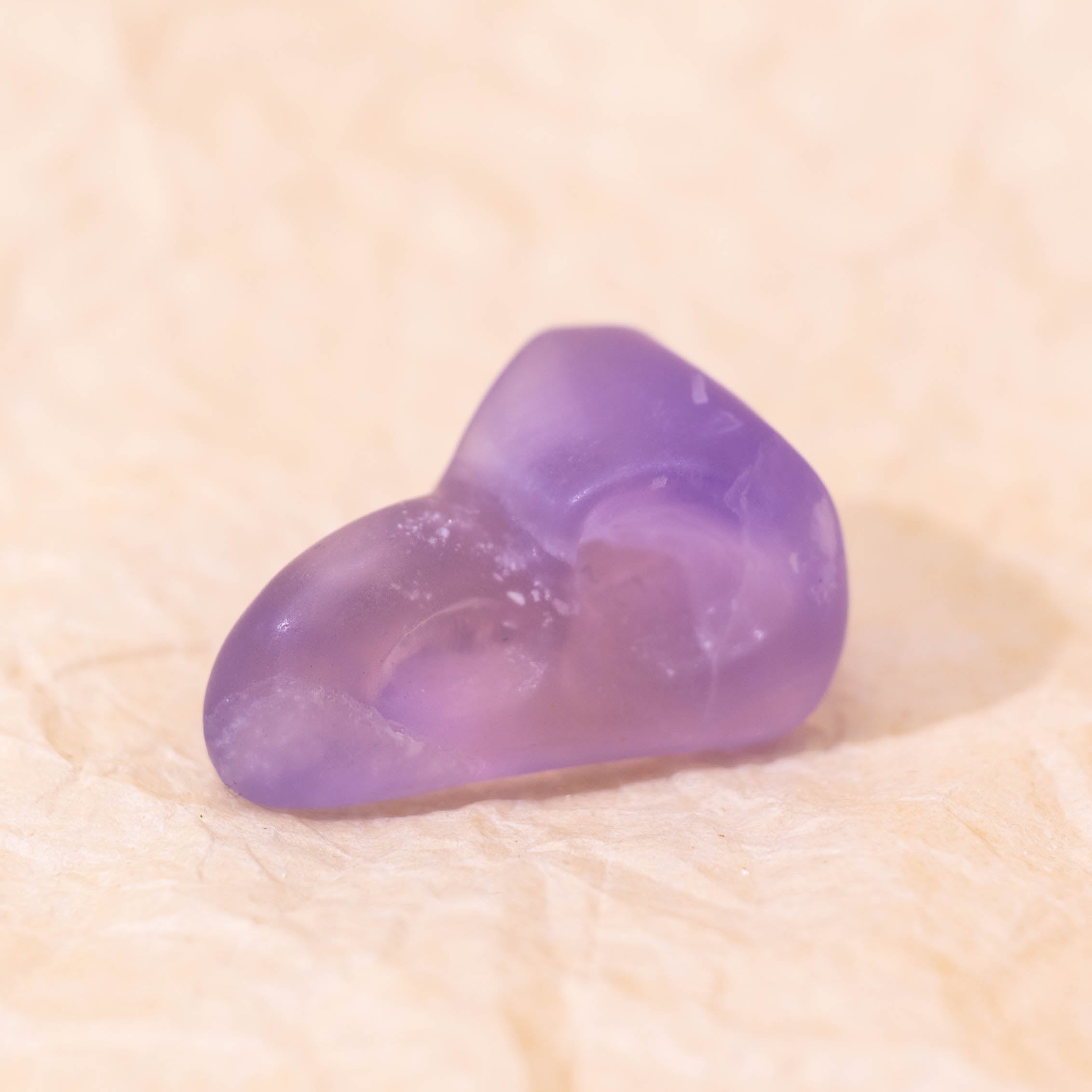 Amethyst Mini Crow Skull, enhances intuition and calms the mind.