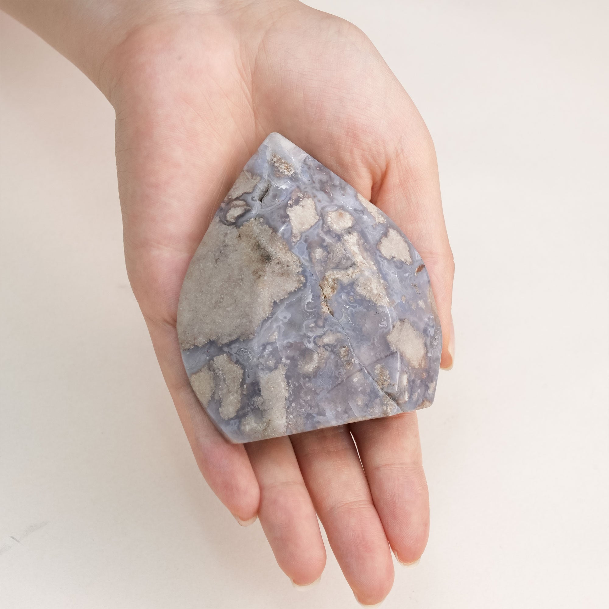 Blue Agate Stone Promoting Creative Thought and Innovation
