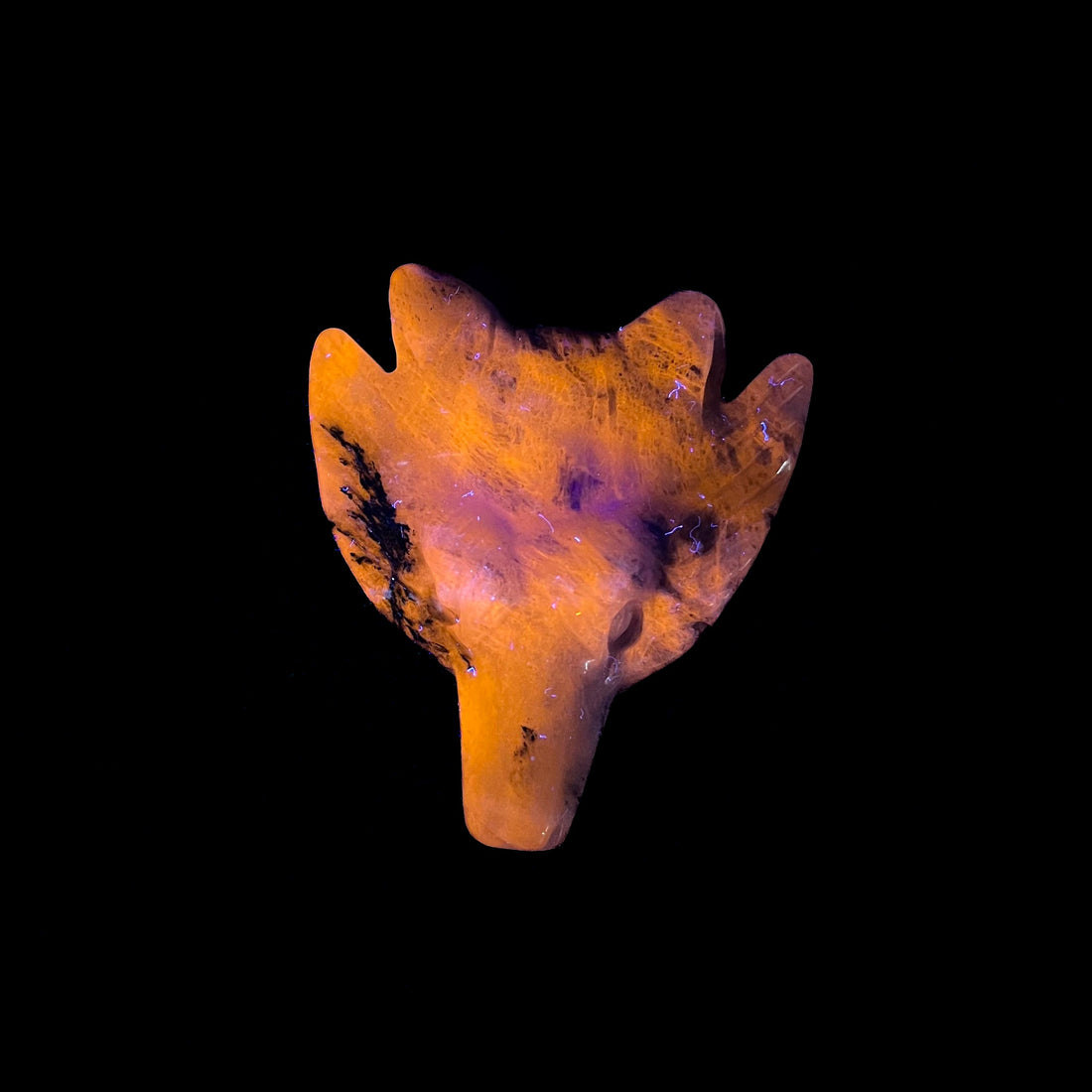 How UV-Reactive Crystals Work: Decor & Collecting Guide for Fluorescent Stones