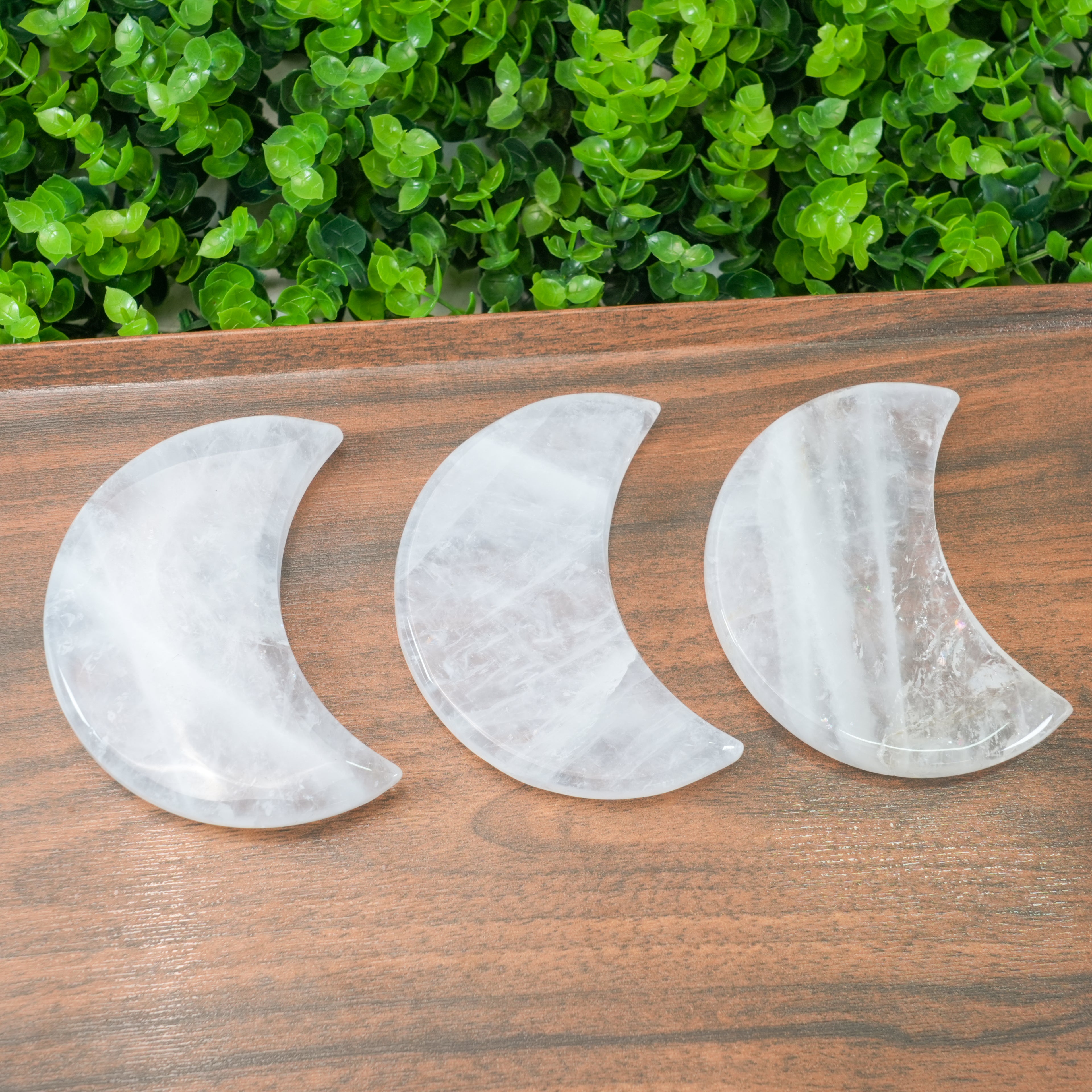 Clear Quartz Crescent Moon Crystal Carving | Polished Moon Palm Stone for Amplifying Energy, Meditation & Celestial Home Decor | Spiritual Manifestation Gift