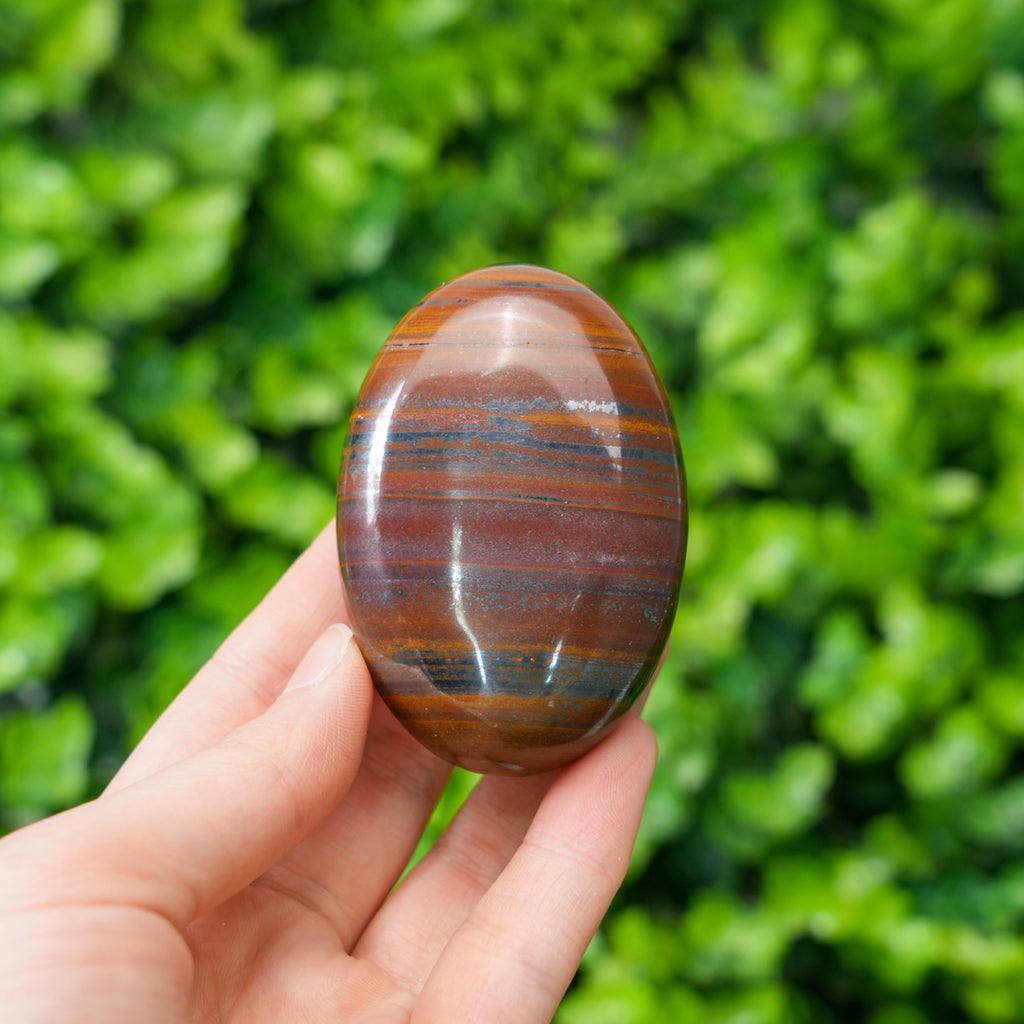 Iron tiger eye  palm stone
