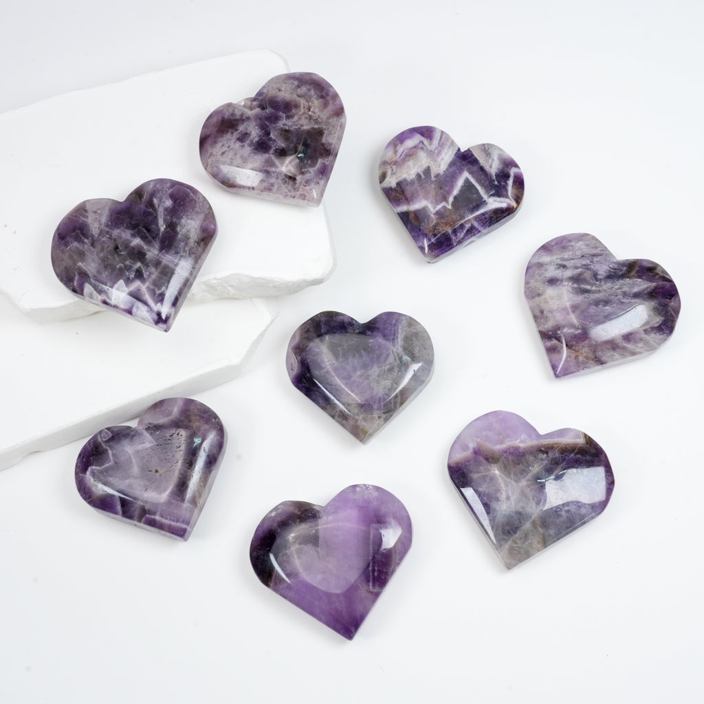 Dream Amethyst Heart Palm Stone, Polished Chevron Amethyst Heart Worry Stone, Natural Crystal Thumb Stone for Meditation, Stress Relief & Spiritual Decor