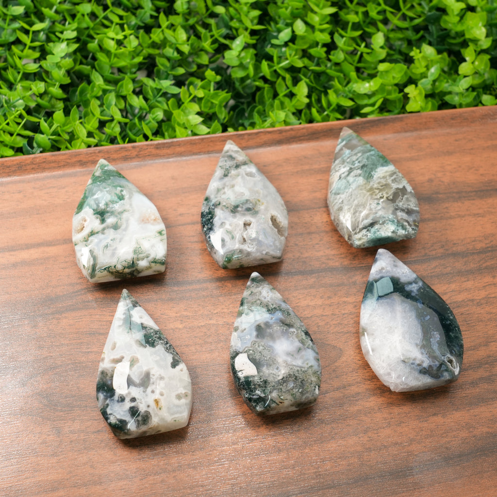 Moss Agate Ornament - Unique Veins, Home Decor & Healing Crystal
