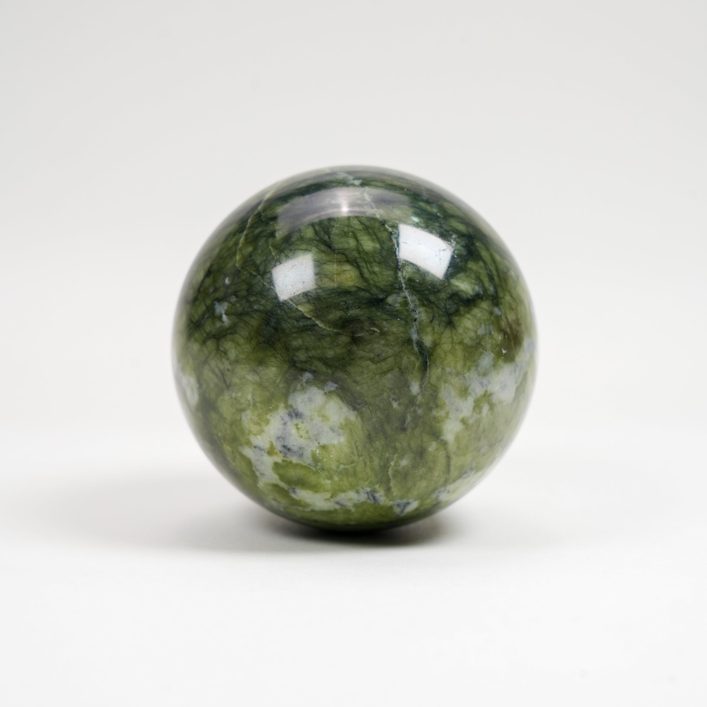 Natural Green Xiuyu Jade Sphere 6.6cm(2.6in), Hand Polished Healing Gemstone Ball, Natural Mineral Stone Sphere for Home Desktop Decor, Meditation Crystal Ornament