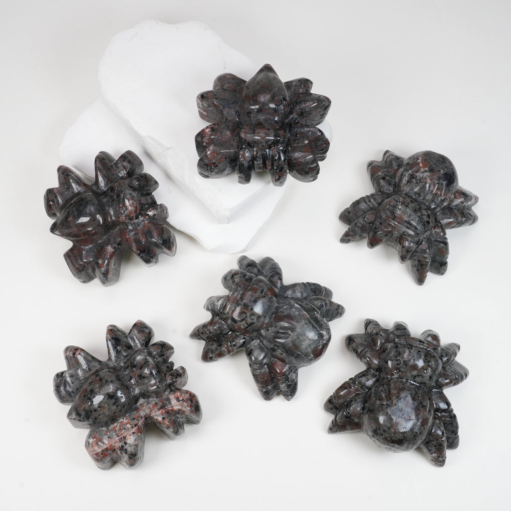 Natural Yooperlite Spider Crystal Carving, Polished Halloween Gemstone Spider Ornament for Home Decor & Holiday Collection