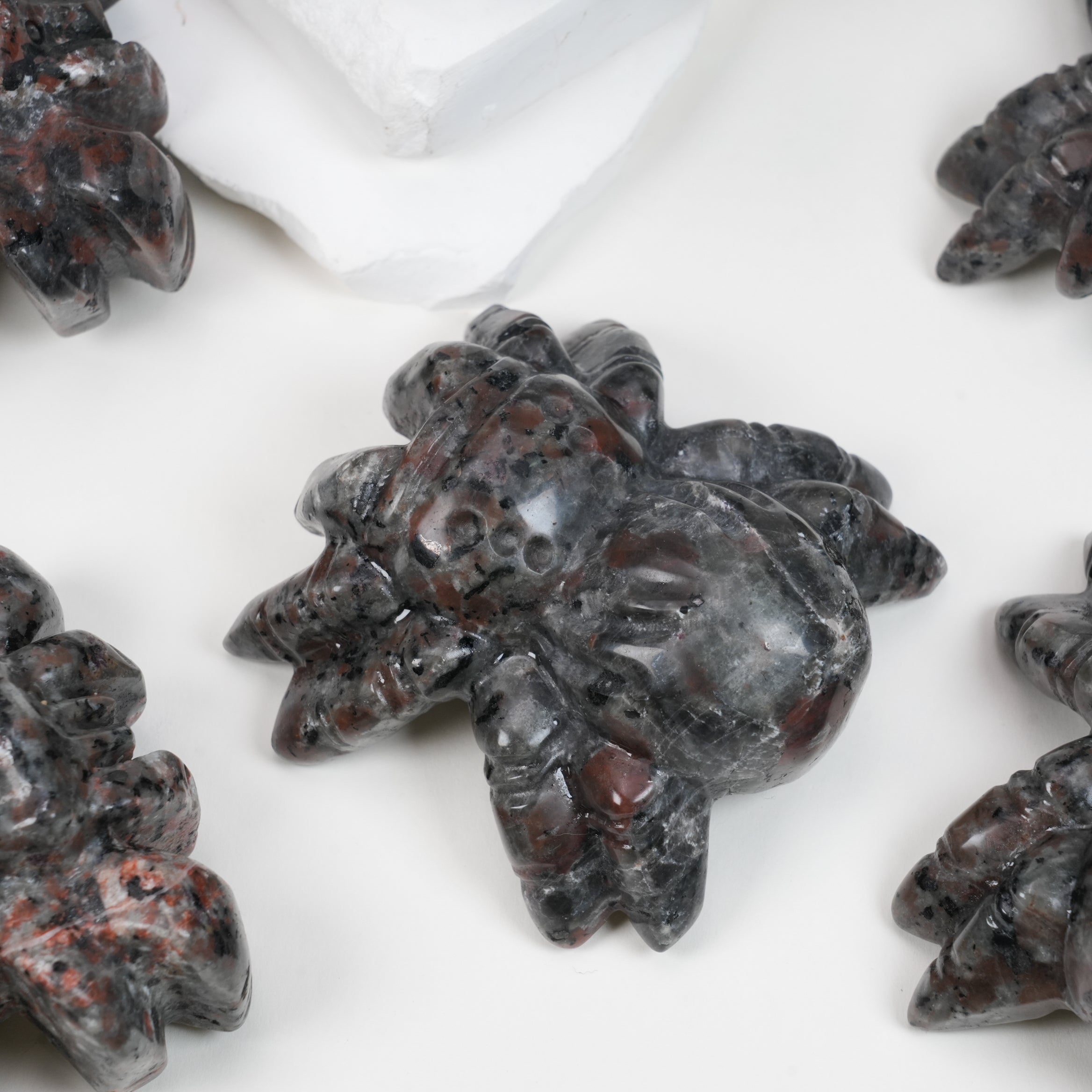 Natural Yooperlite Spider Crystal Carving, Polished Halloween Gemstone Spider Ornament for Home Decor & Holiday Collection