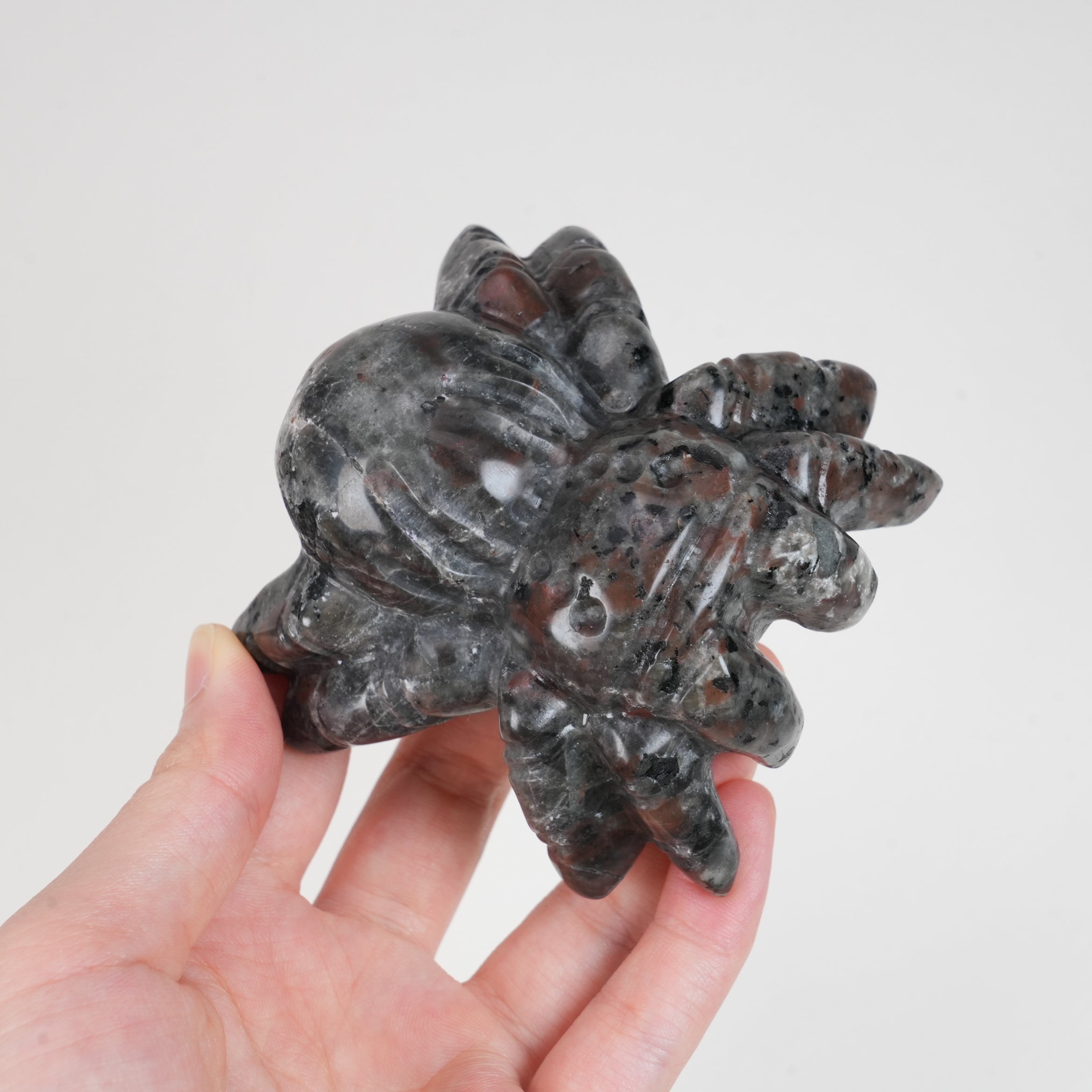 Natural Yooperlite Spider Crystal Carving, Polished Halloween Gemstone Spider Ornament for Home Decor & Holiday Collection
