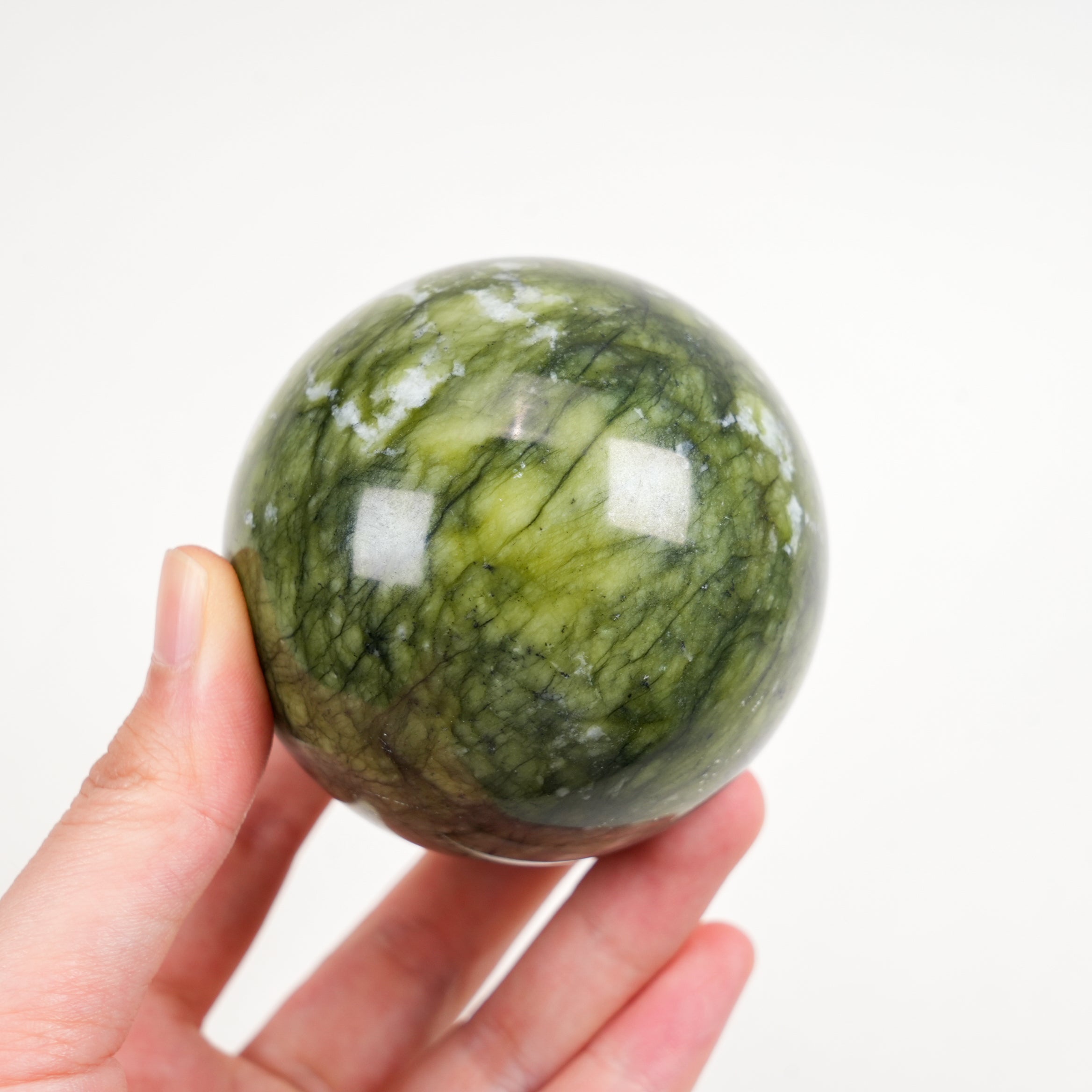 Natural Green Xiuyu Jade Sphere 6.6cm(2.6in), Hand Polished Healing Gemstone Ball, Natural Mineral Stone Sphere for Home Desktop Decor, Meditation Crystal Ornament