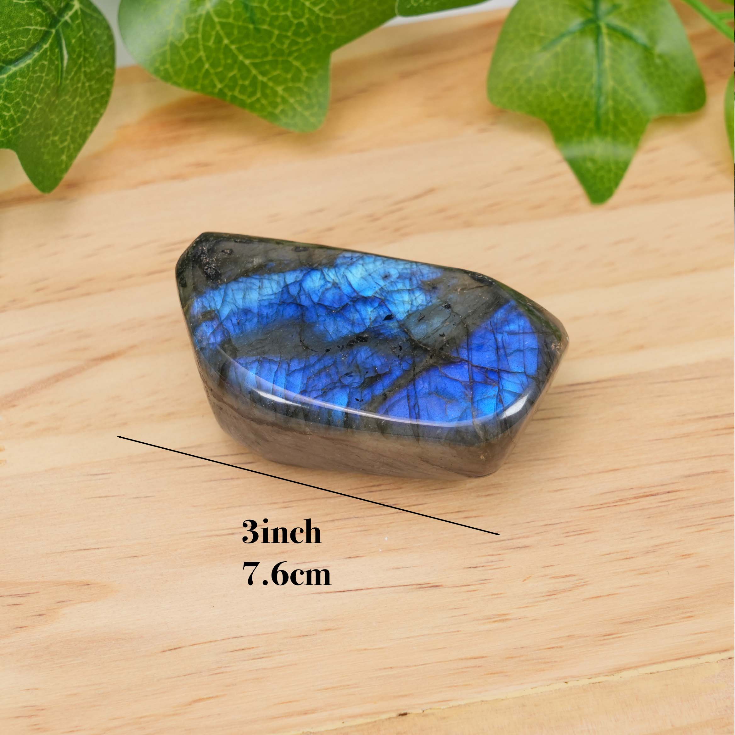 Natural Labradorite Freeform Large Polished Flashy Spectrolite Stone, High-Flash Healing Crystal for Intuition & Magic, Unique Gemstone Decor for Office, Meditation & Reik