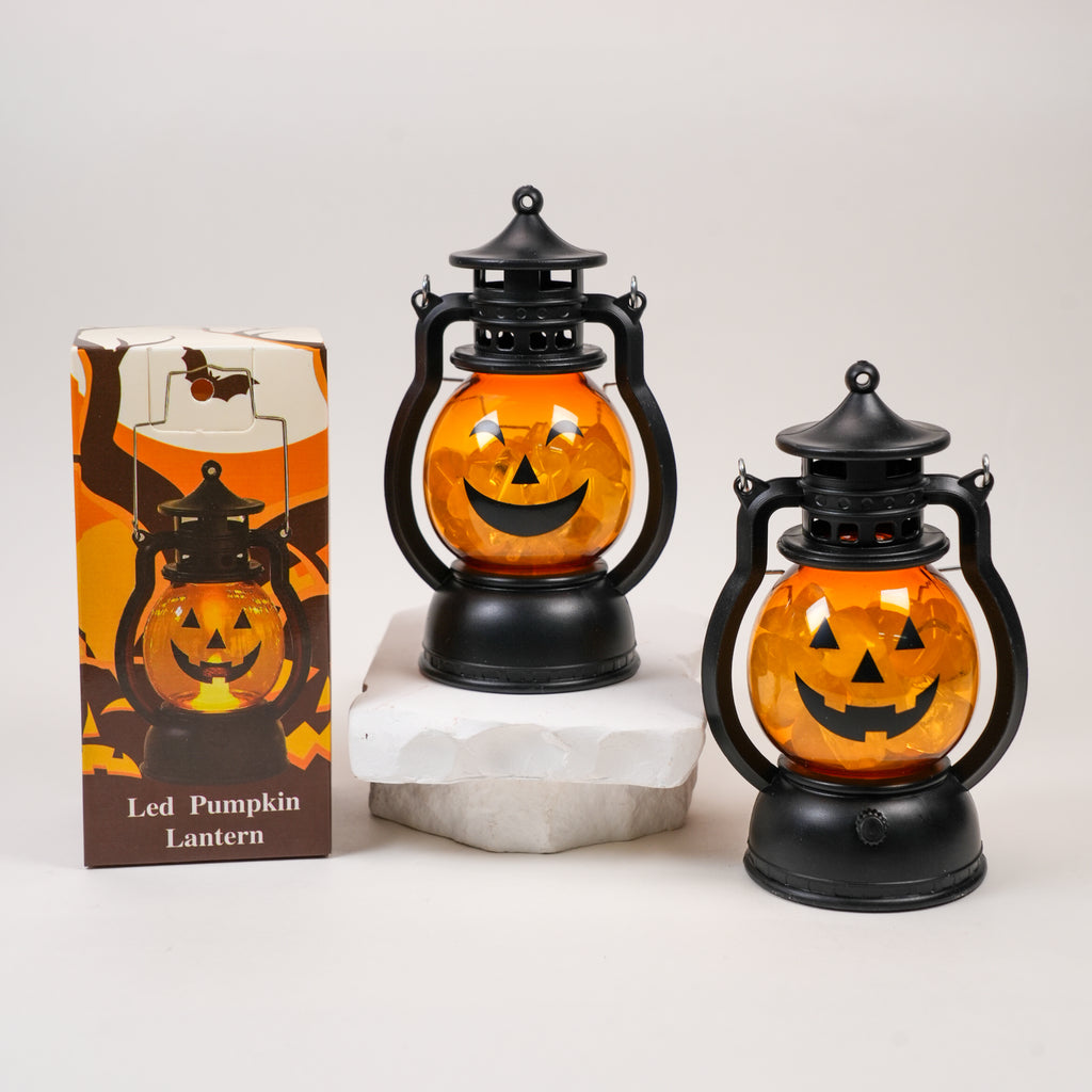 Halloween Pumpkin Face Mini Crystal Lantern, Portable LED Decorative Oil Lamp, Retro Small Hanging Lantern for Halloween Party Tabletop Home Decor