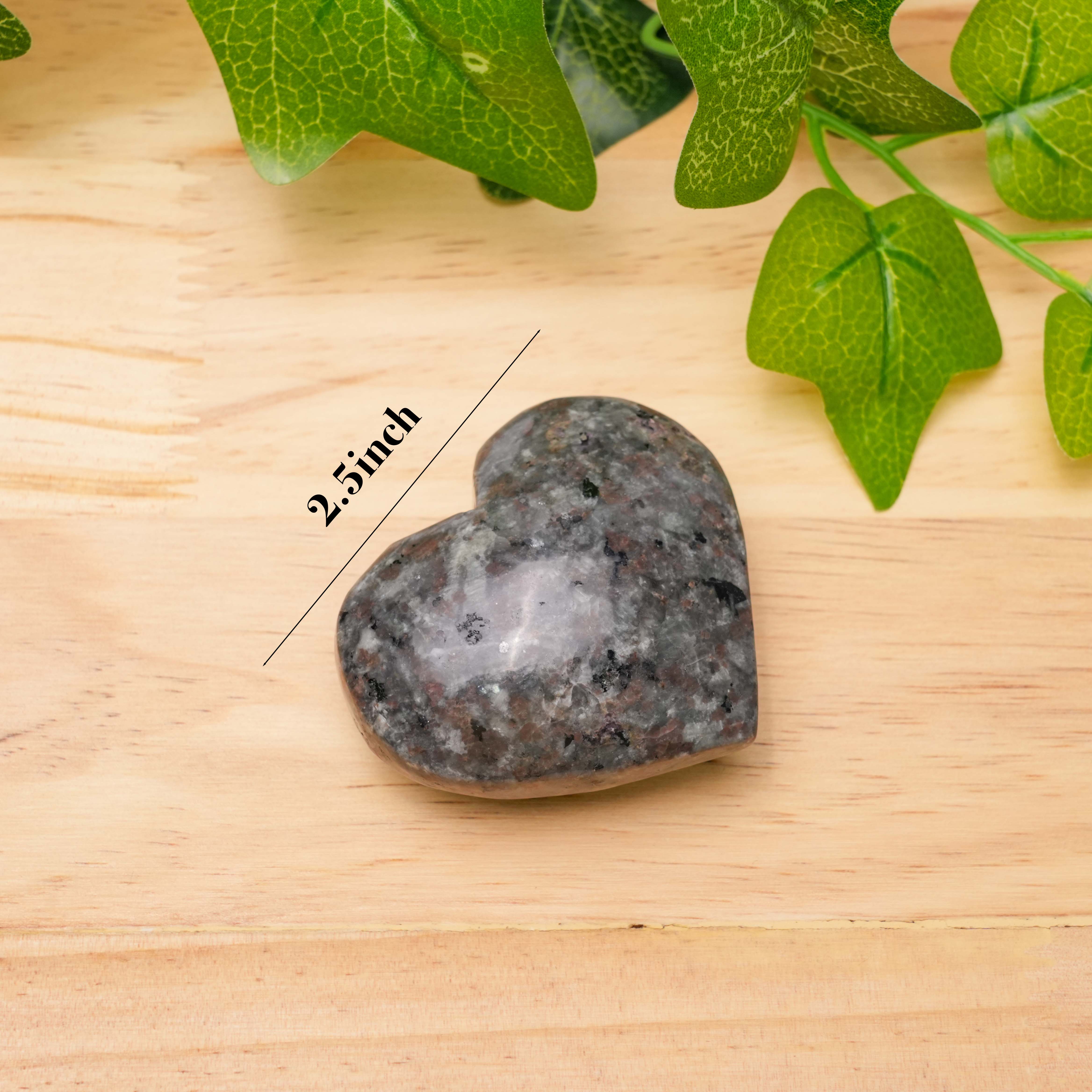 Yooperlite Heart Stone Natural Fluorescent Sodalite Crystal Heart, Polished Stone that Glows Under UV Light, Unique Collectible Gift